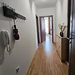 Breeze View Апартамент