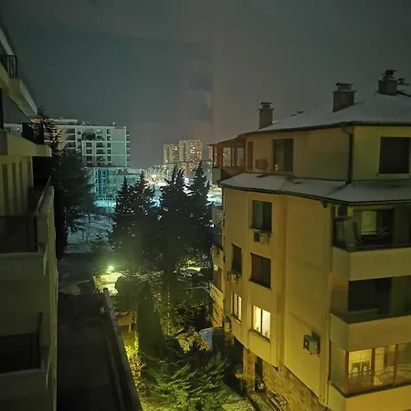 Breeze View Apartment *