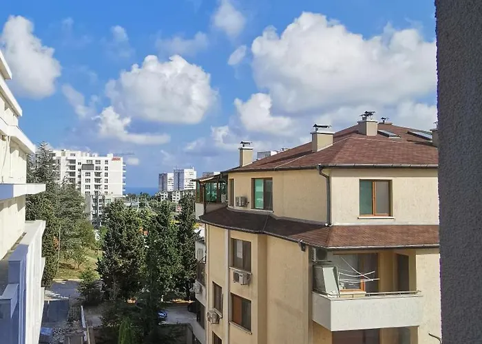 Apartment Breeze View